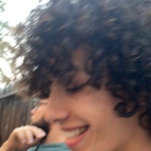 Meet your Posher, Elias